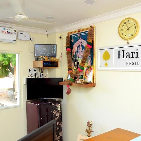 Hari Iyer Residency Hotel Thiruchendur Bagian luar foto