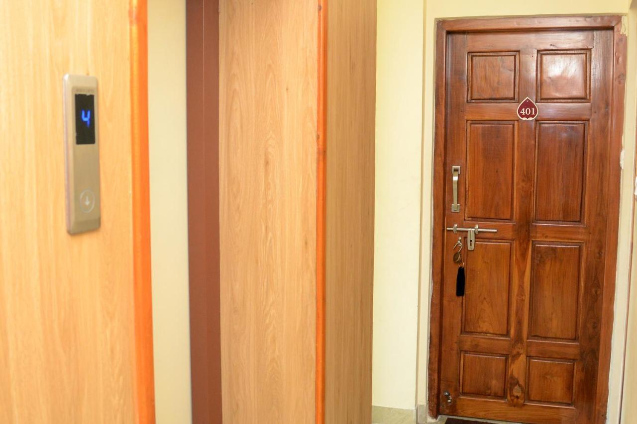 Hari Iyer Residency Hotel Thiruchendur Bagian luar foto